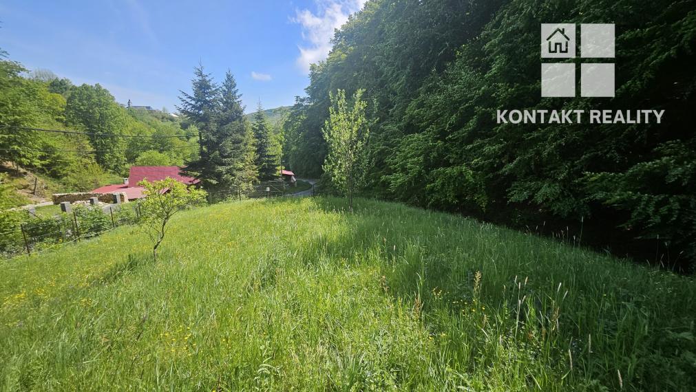 Na predaj krásny stavebný pozemok – Zlatá Idka