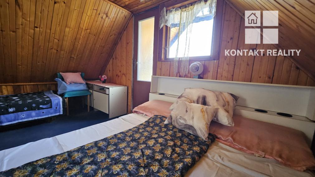 3-podlažná murovaná chata v obci Svinica