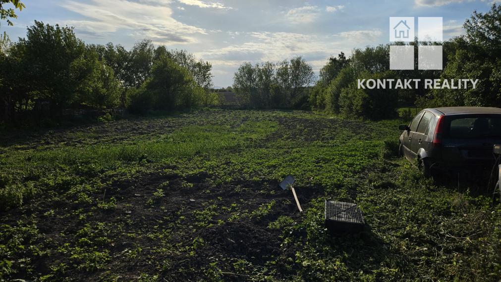 Perfektný pozemok na dom alebo projekt viacerých domov