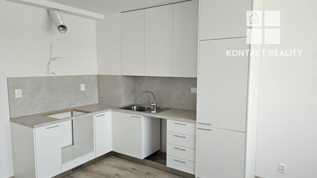 Na predaj moderný 2-izbový byt s vlastným parkovacím miestom