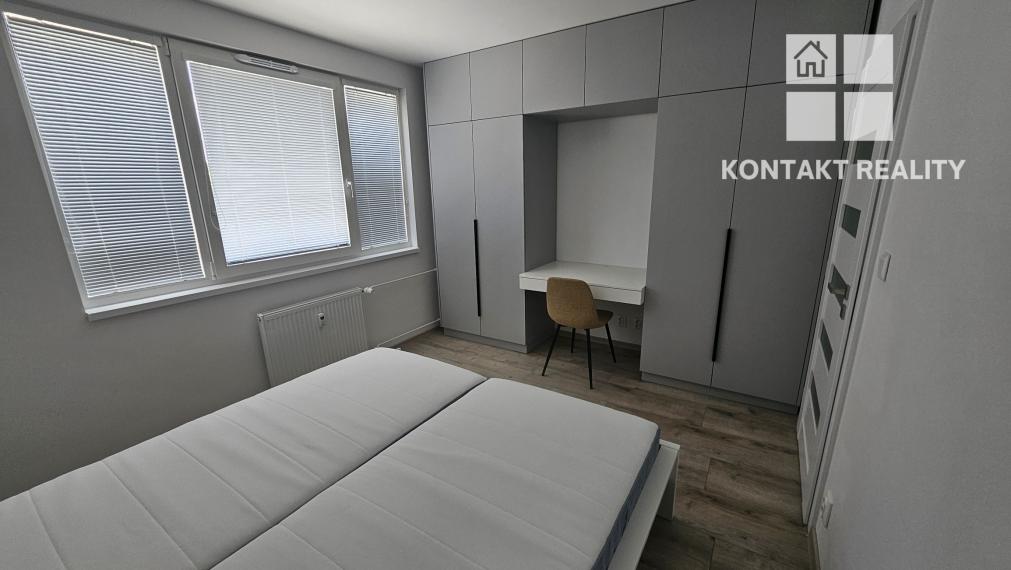 Prenájom moderný 2-izbový byt s vlastným parkovacím miestom