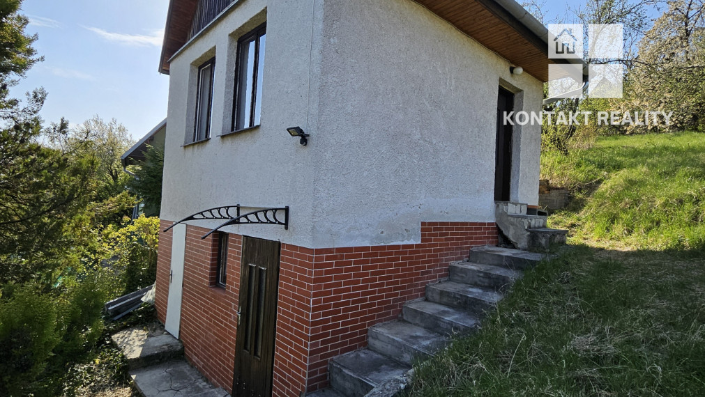 3-podlažná murovaná chata v obci Svinica