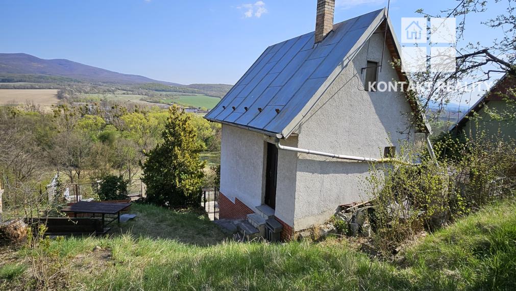 3-podlažná murovaná chata v obci Svinica