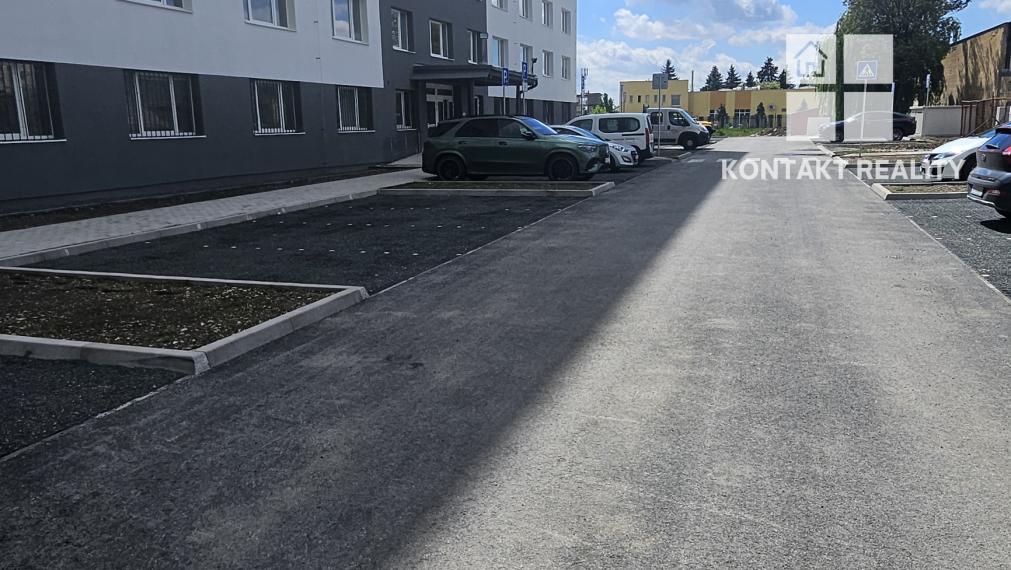 Prenájom moderný 2-izbový byt s vlastným parkovacím miestom