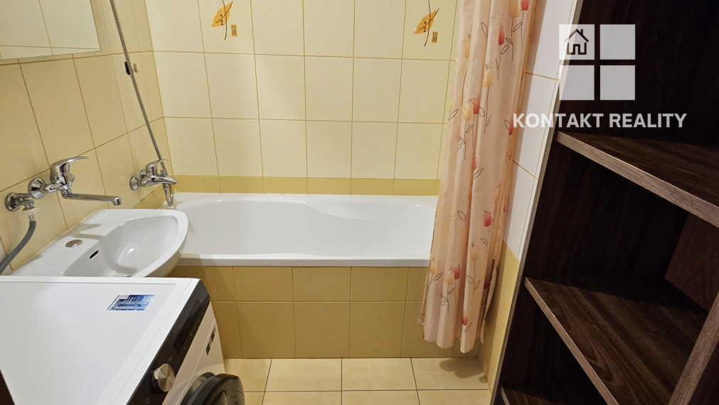 Na predaj 1 izb. byt v tichej lokalite KVP, Titogradská ulica