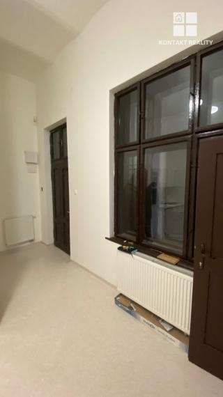 Kancelársky - obchodný priestor 57 m2, Alžbetina, Staré m