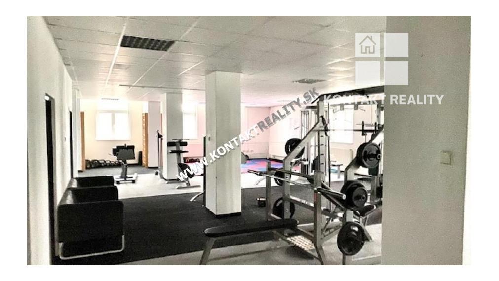 Obchodné / kancelárske priestory 253 m2, Južná trieda, Juh