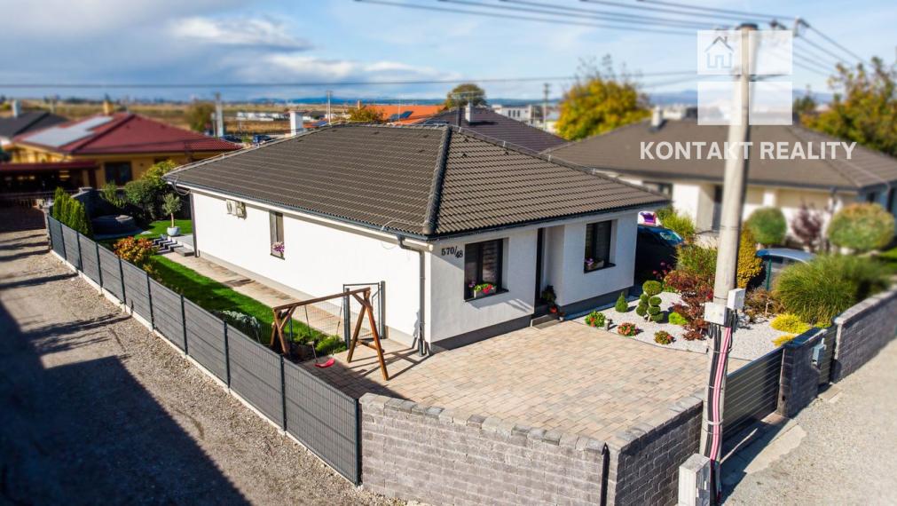 Rezervované.... Pekný tehlový 4 izb. RD - bungalov, zimná terasa, Geča, blízko Košíc 