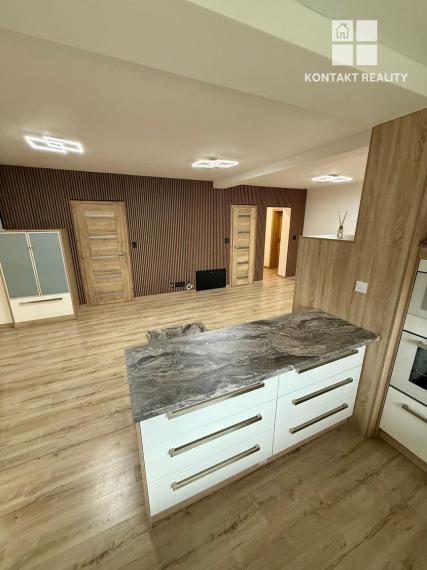 Moderný 5 izb. rodinný dom, typ bungalov na peknom slnečnom mieste len 18 km od Košíc, obec Seňa