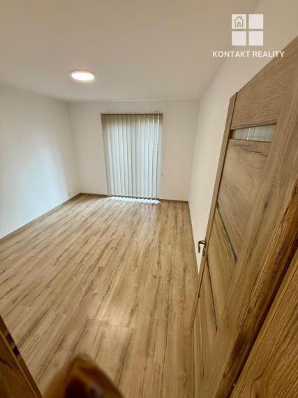 Moderný 5 izb. rodinný dom, typ bungalov na peknom slnečnom mieste len 18 km od Košíc, obec Seňa