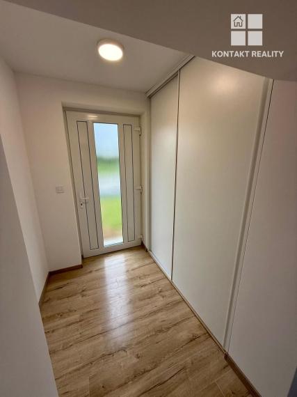 Moderný 5 izb. rodinný dom, typ bungalov na peknom slnečnom mieste len 18 km od Košíc, obec Seňa