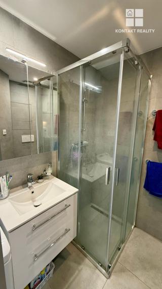 2 izb. byt, Palárikova, Juh, 36m2, lodžia, kompl. rek., 7.p