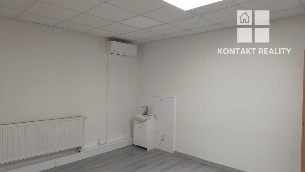 Kancelária 19 m2, ul. Hlinkova, Sever, dobré parkovanie