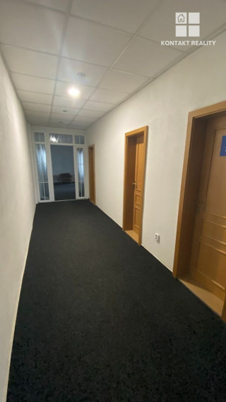 Na prenájom kancelárske priestory blízko centra