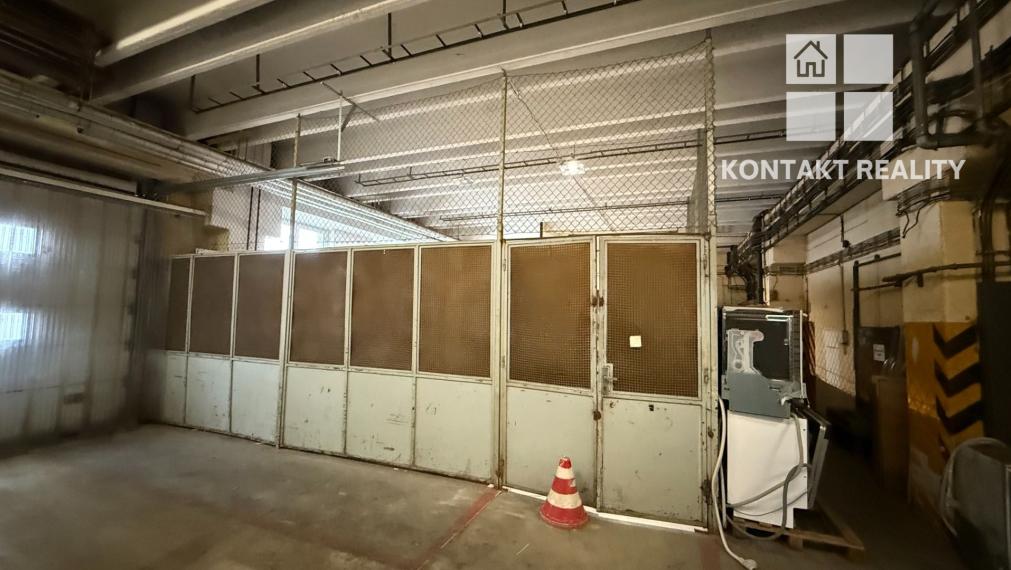 Skladový - výrobný priestor 234 m2, rampa, Rastislavova, Juh