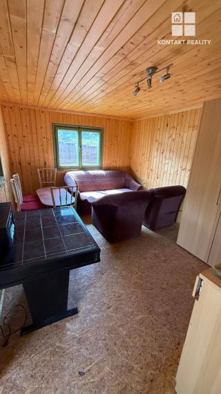 Drevená chata a záhrada, Ťahanovce ul. Brusnicová, blízko mesta