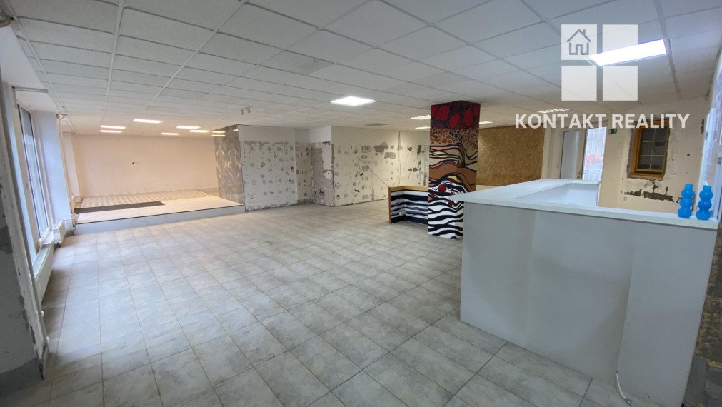 Prízemný obchodný priestor 220 m2 Staré mesto, Alvinczyho