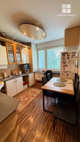 3 izb. byt, ulica SNP Sečovce 72 m2, lodžia, čiast. rek.