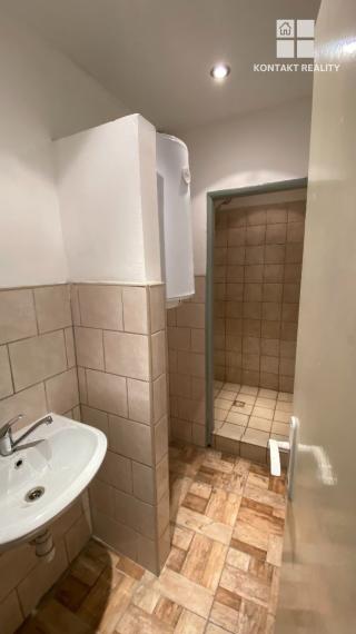 Skladový priestor 849 m2, Južné nábrežie, Vyšné Opátske,