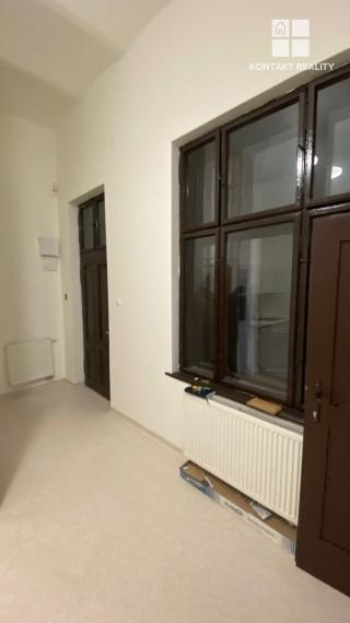 Kancelársky - obchodný priestor 57 m2, Alžbetina, Staré m