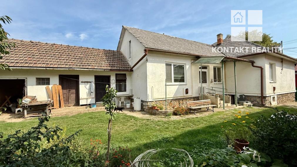 Rodinný dom 3 izb. 110m2, pozemom 1208m2, Čečejovce