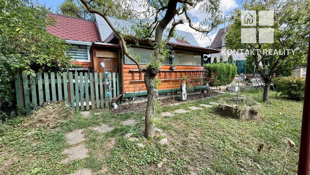 Záhrada a chatka blízko mesta, ul. Brusnicová, Ťahanovce