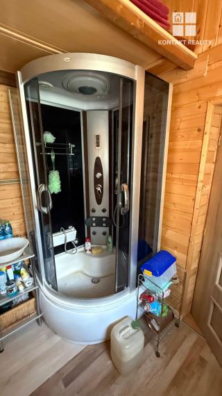 Záhrada a chatka blízko mesta, ul. Brusnicová, Ťahanovce