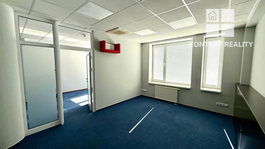 Administratívne priestory - kancelária 44 m2 ul. Mlynská, Centrum  Staré mesto
