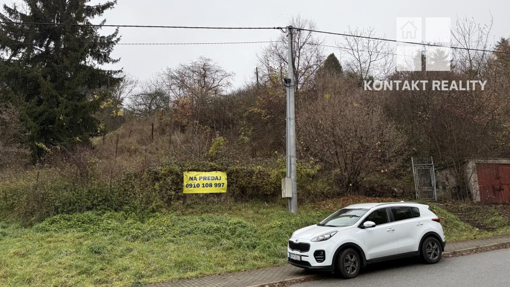 Svahovitý pozemok 656 m2, Sečovská cesta, Slivník, Furča