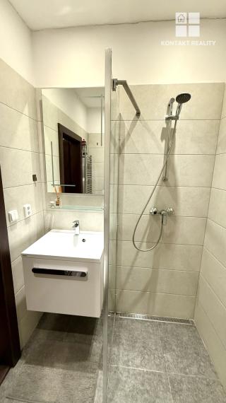 Tehlový 3 izb. byt, 100m2, Staré mesto, Centrum, ul. Hlavná