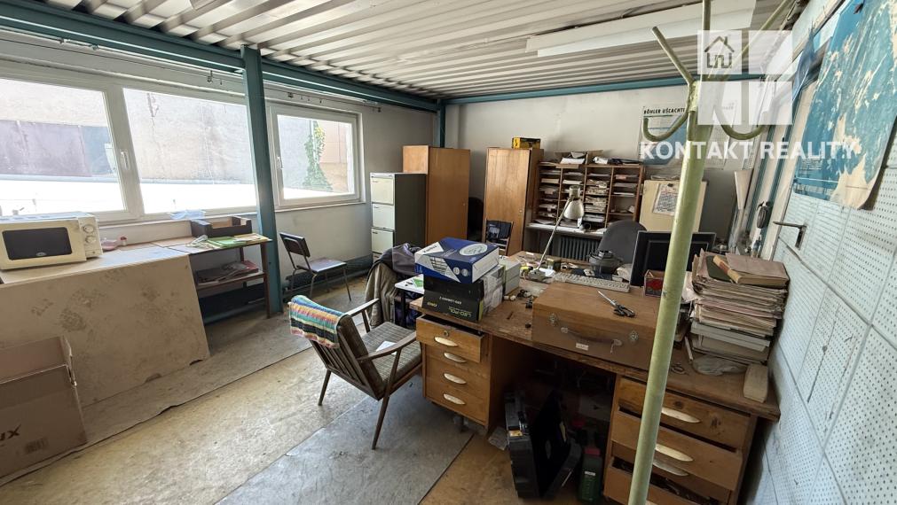 Prízemný priestor 350 m2 na akúkoľvek činnosť, Rastislavova ulica