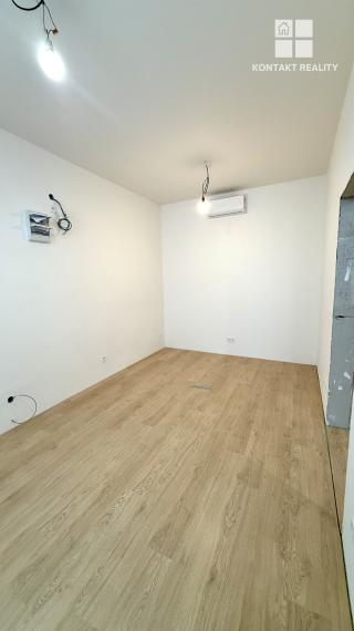 Priestor 72 m2 na rôznu prevádzku, ul. Kováčska, Staré mesto