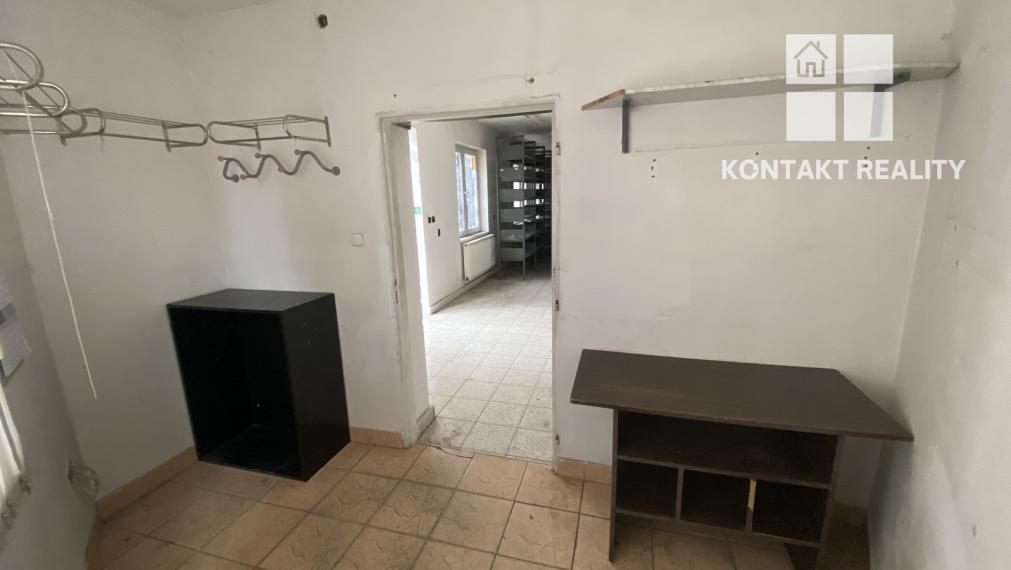 Obchodný priestor alebo suchý sklad 59 m2, Južná trieda