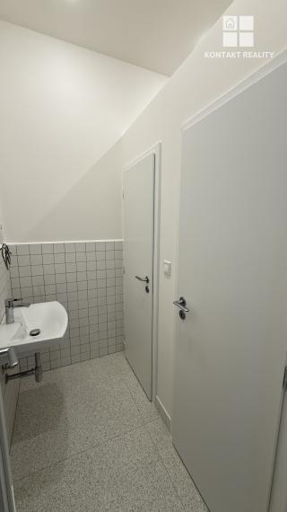 Priestor 72 m2 na rôznu prevádzku, ul. Kováčska, Staré mesto