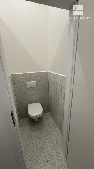 Priestor 72 m2 na rôznu prevádzku, ul. Kováčska, Staré mesto