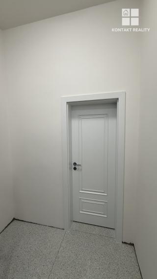 Priestor 72 m2 na rôznu prevádzku, ul. Kováčska, Staré mesto