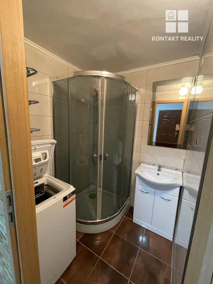 Veľký 1 izb. byt 49 m2, Južná trieda, Juh, blízko OC Aupark