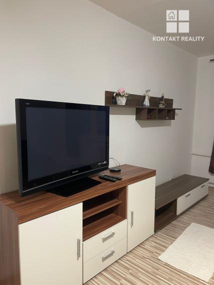 Veľký 1 izb. byt 49 m2, Južná trieda, Juh, blízko OC Aupark