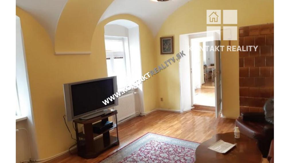 Na prenájom 2 izb. byt, ul. Hlavná, Staré mesto, Centrum + parkovanie