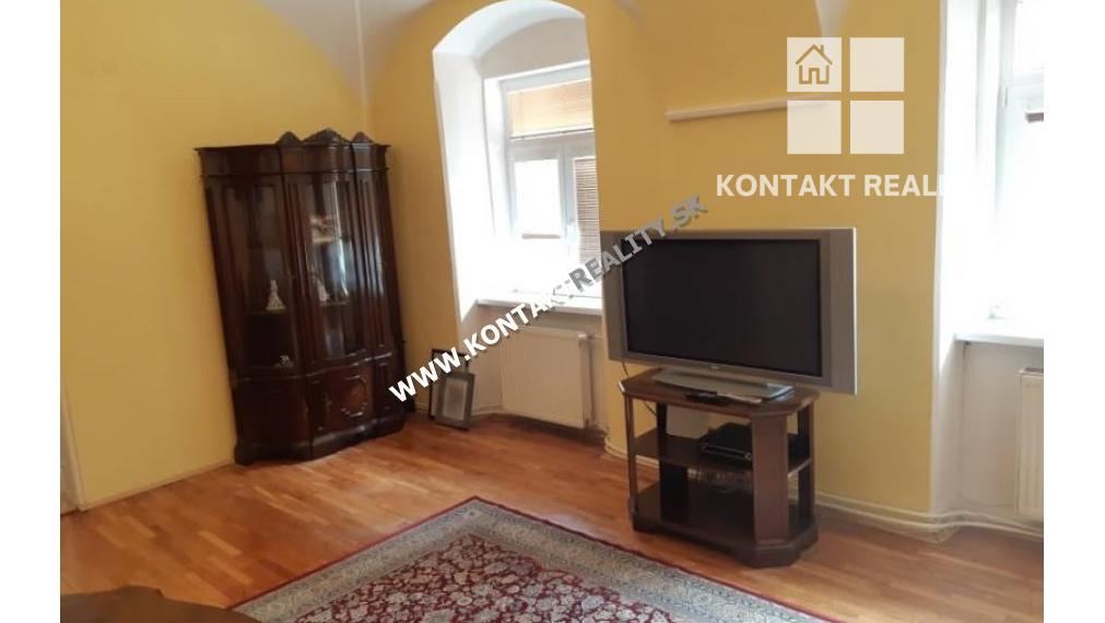 Na prenájom 2 izb. byt, ul. Hlavná, Staré mesto, Centrum + parkovanie