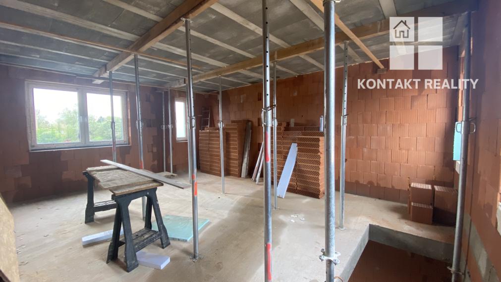 Rodinný dom 192 m2 + garáž, Nižná Hutka, blízko Košic