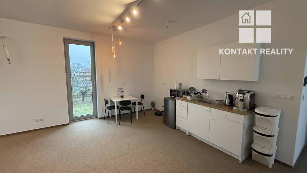 Súbor kancelárií 180 m2 + parkovanie, ul. Osloboditeľov Barca