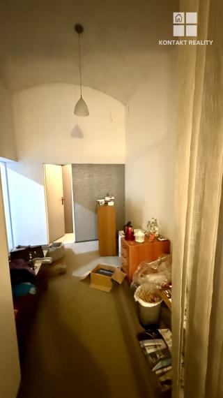 Obchodný priestor s oknami na ulicu 50 m2 prízemie, ul. Kováčska