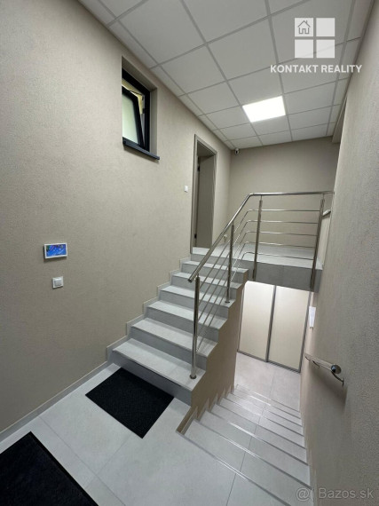 Prenájom zrekonštruovaného RD pre firmu, 4 x 2 posteľové izby, parkovanie