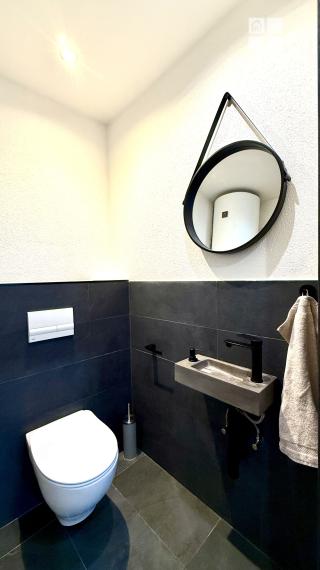 Ponúkame 2 izb. byt na adrese Komenského, blízko Centra mesta