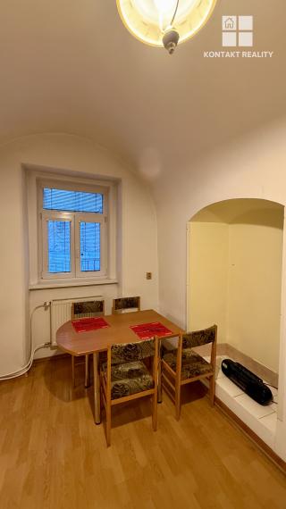 Na prenájom 2 izb. byt, ul. Hlavná, Staré mesto, Centrum + parkovanie