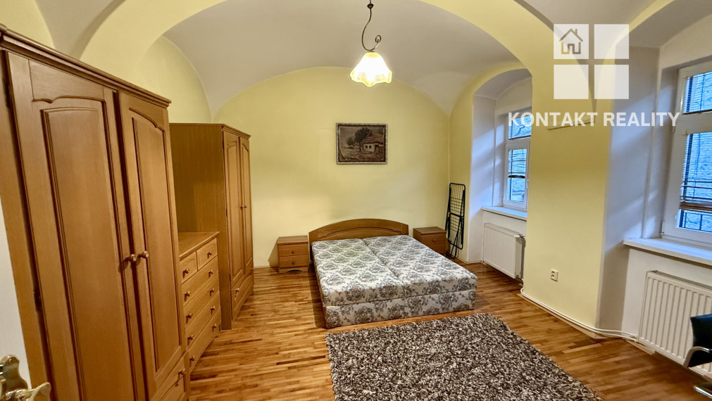 Na prenájom 2 izb. byt, ul. Hlavná, Staré mesto, Centrum + parkovanie