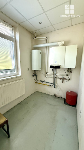 Obchodný priestor, sklad, výrobná dielňa 294 m2 (rampa s nájazdom)