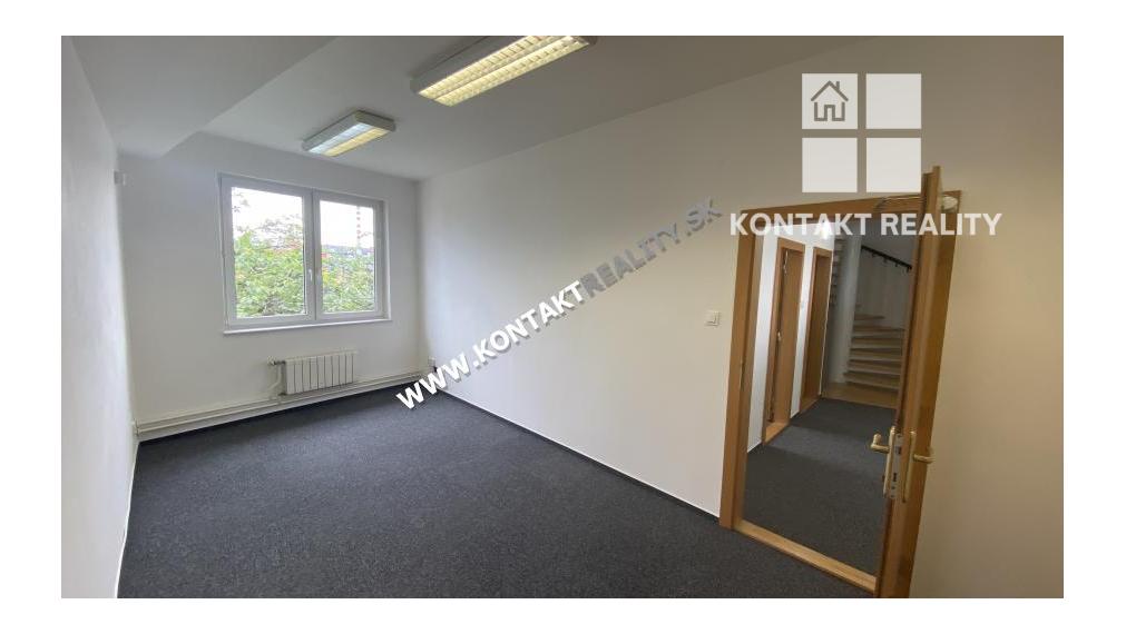 Kancelársky priestor 200 m2, balkón, parkovacie miesta