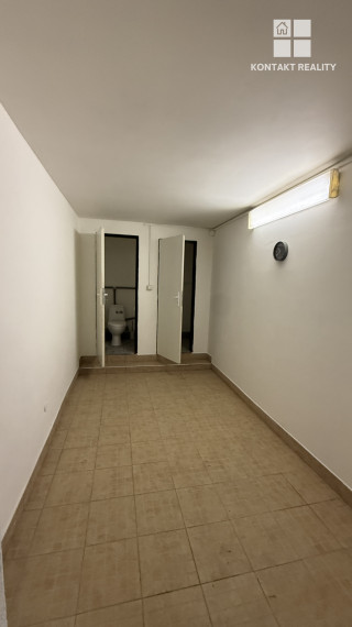 Skladové priestory a objekty, Slanecká, Nad Jazerom, 631m2, rampa, Košice IV